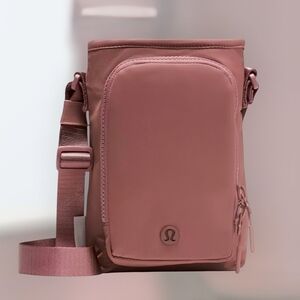 NEW Lululemon Water Bottle Crossbody Bag with Front Pocket 2L